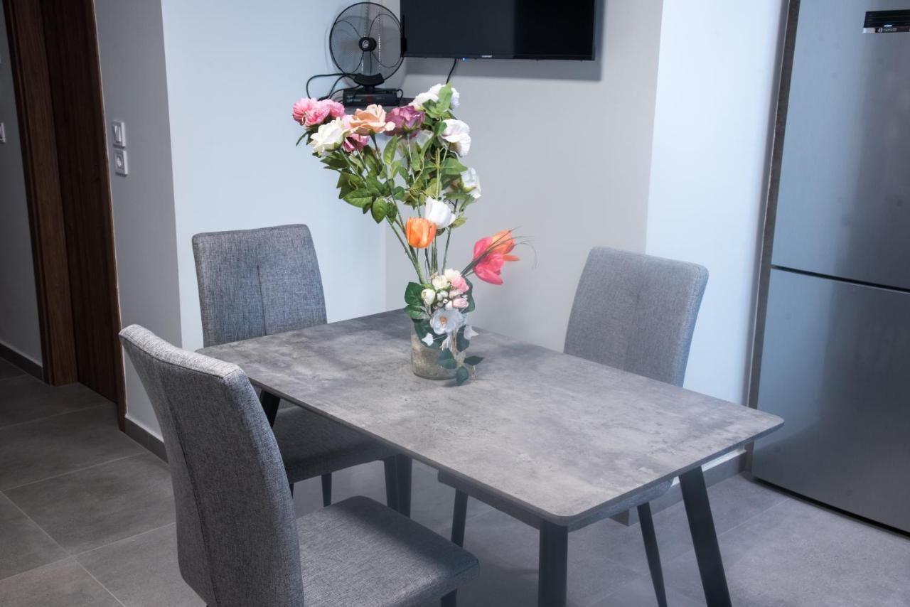 Poly S Home يانينة المظهر الخارجي الصورة